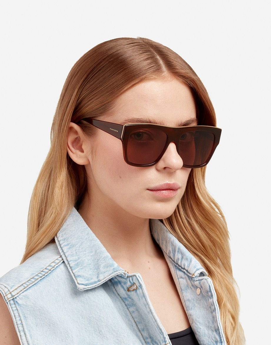 PAULA X HAWKERS - DOUMU BROWN Hawkers