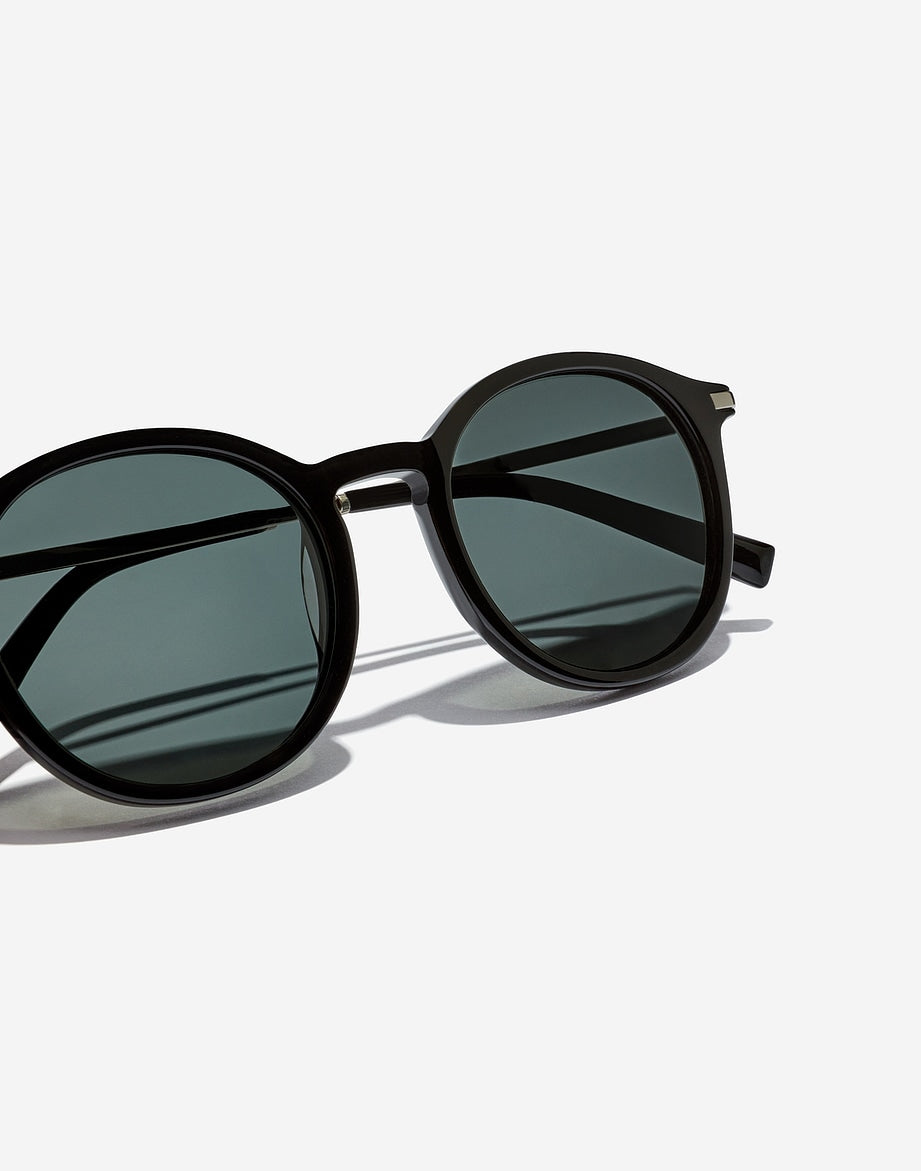 PIERRE GASLY X HAWKERS - POLARIZED BEL AIR CROSSWALK HAWKERS