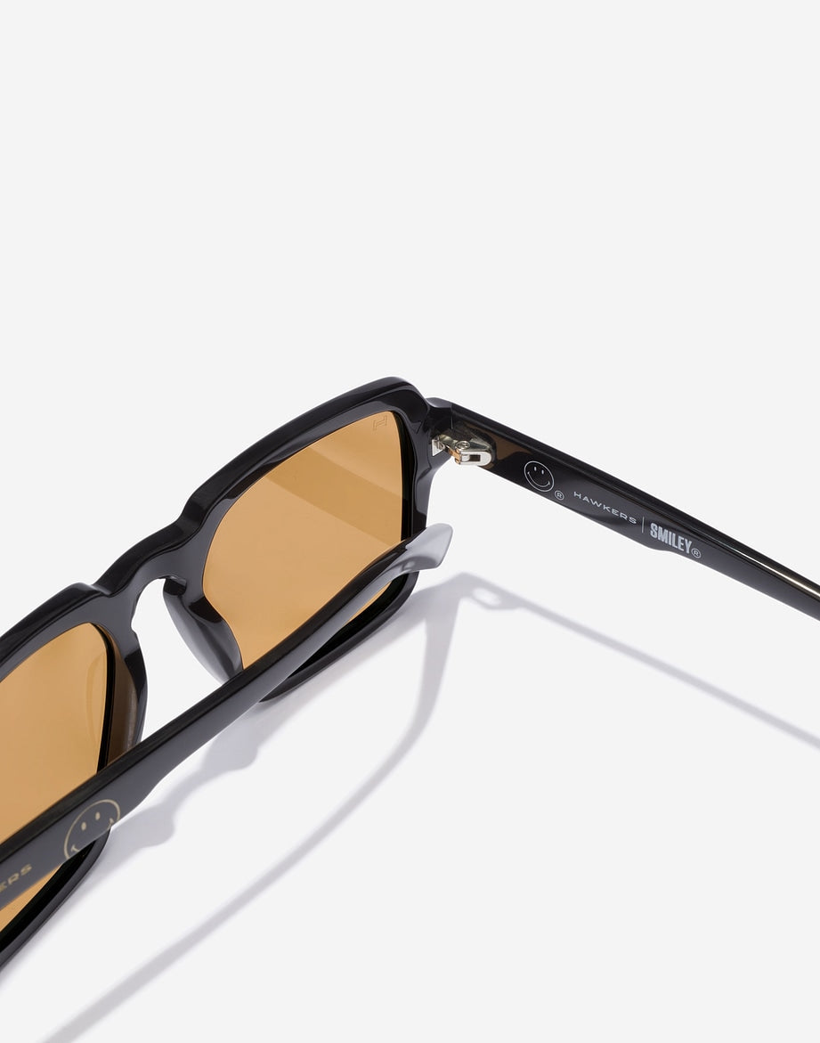 HAWKERS X SMILEY - LASH ECO NWADRI