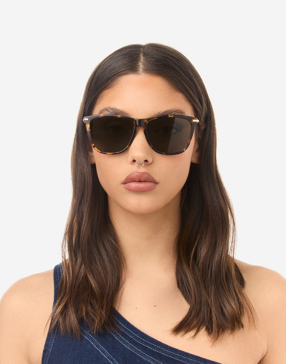 ONE CROSSWALK - BLACK MOSS Nwadri